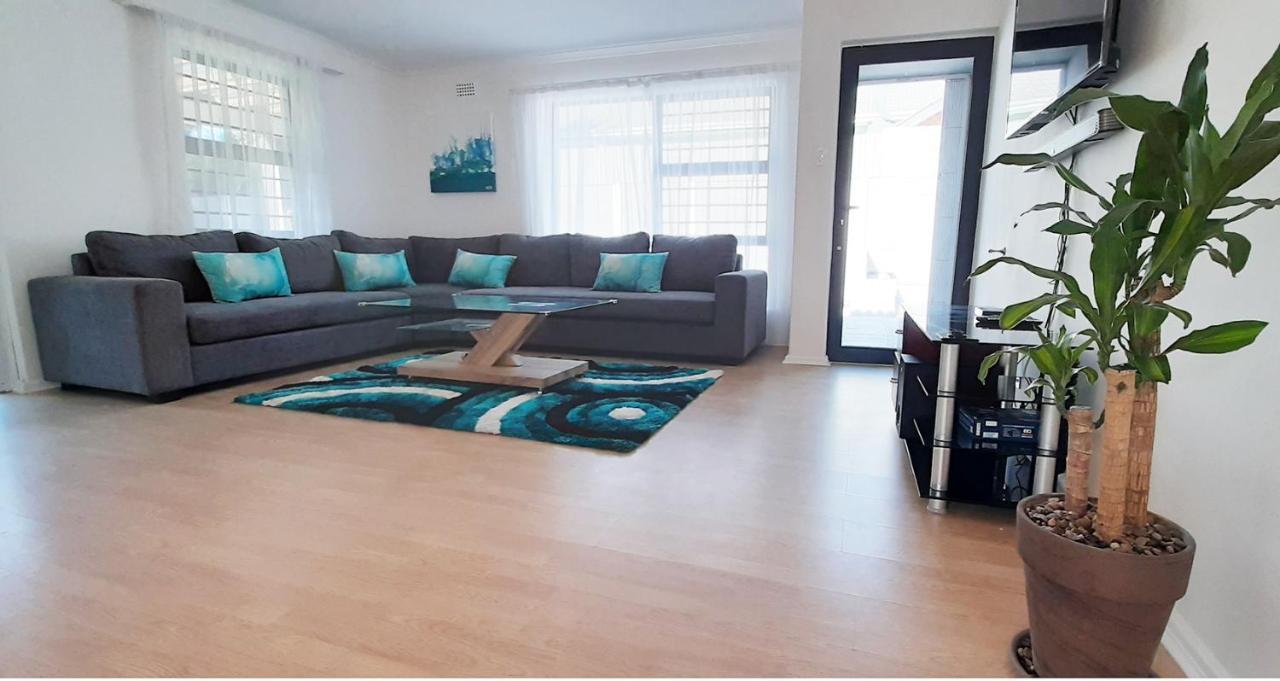 Holiday home 7 On Henwick Cape Town